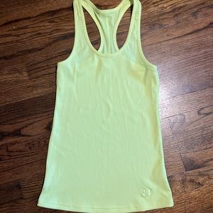 Women’s Under Armour Tank (M)